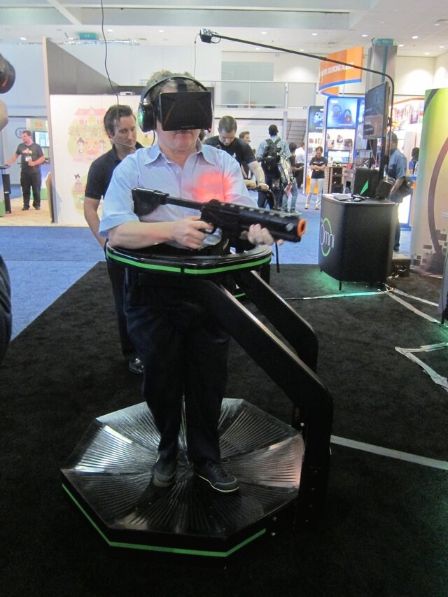 【E3 2014】究極のVRゲーム体験を提供する「オムニ」を試してみた