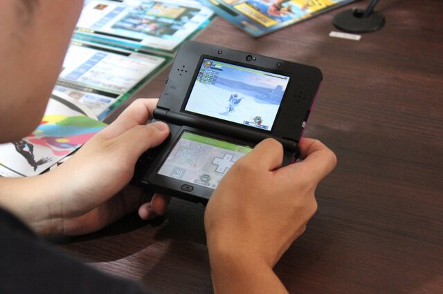 Tgs 14 New 3dsを使って モンハン4g の新モンスター セルレギオス をプレイ Cスティックの感触は 1枚目の写真 画像 インサイド