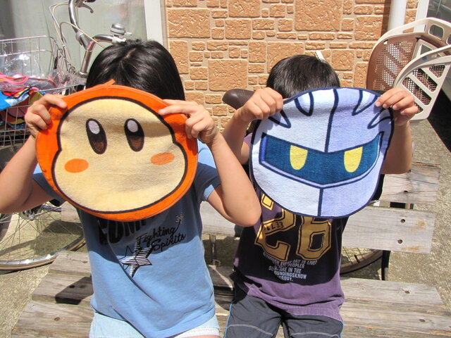 『星のカービィ』の「メッシュキャップ」や「巻きタオル」などのアイテムが続々発売決定