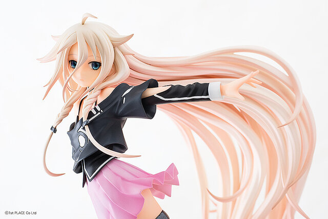アクアマリンより ボーカロイド Ia Aria On The Planetes フィギュアがver 1 5として登場 インサイド