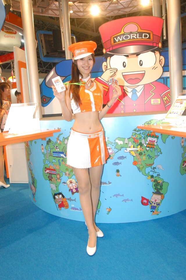 【TGS2008】コンパニオンレポート: NTTドコモ & KDDI