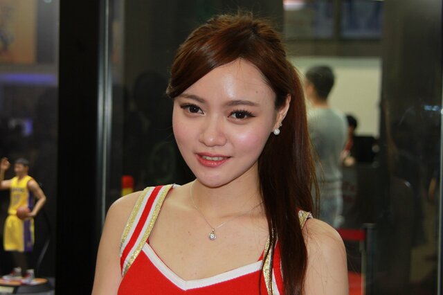 【台北ゲームショウ2015】二日目も元気にゲームを紹介してくれたコンパニオンさん写真集