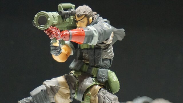 【WF2015冬】『MGS V: TPP』のスネーク、ソ連軍兵士、新型二足歩行兵器、ロボットアームが早くもフィギュア化