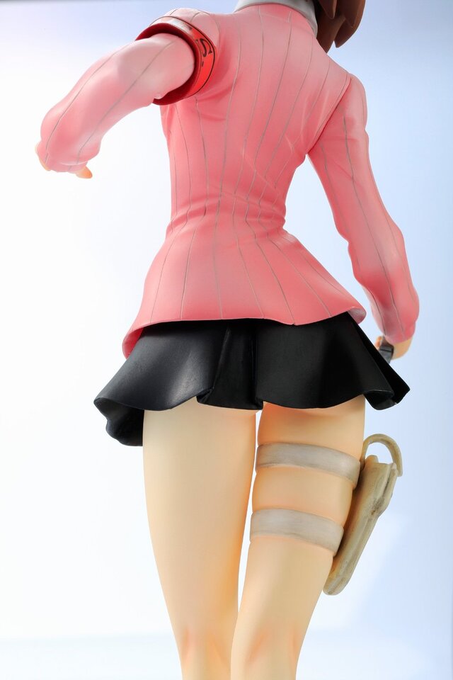 のですが Dwell 岳羽ゆかり 1/8 完成品フィギュア 劇場版「ペルソナ3