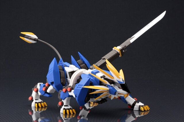 「ZOIDS」1/100アクションフィギュアシリーズ「ZA」始動！第1弾「ムラサメライガー」10月発売