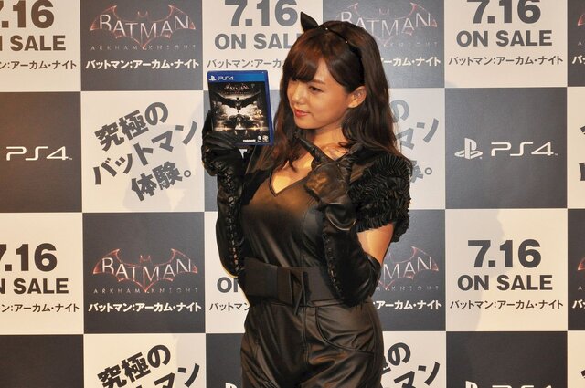 篠崎愛も究極の夏をマンキツ『バットマン:アーカム・ナイト』発売直前イベントを開催