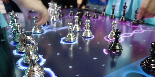 【TGS2015】ターン制を排除した“限りなくRTS”なチェス『電撃戦 Speed Chess』プレイ＆インタビュー（動画あり）