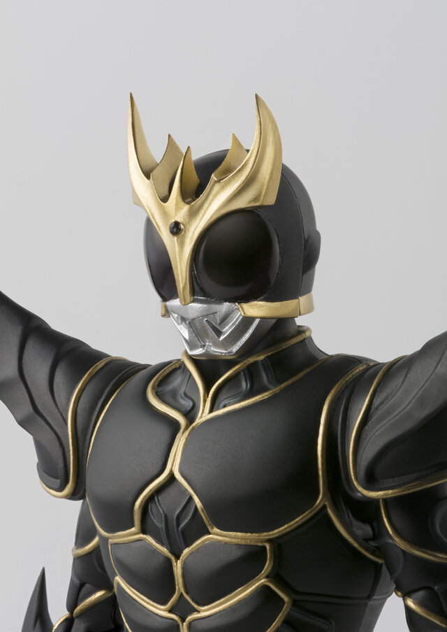 「仮面ライダークウガ アルティメットフォーム」“真骨彫”でS.H.Figuarts化