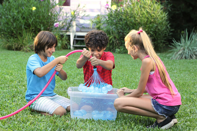 約60秒で100個の水風船を作る玩具「バンチオバルーン」3月31日発売