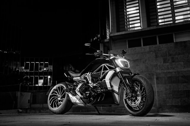 XDiavel（エックス ディアベル）