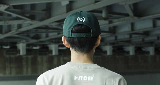 『スプラトゥーン』“ラストフェス”Tシャツ発売決定!イカベーダーCAPやギアパワー缶バッジBOXセットも