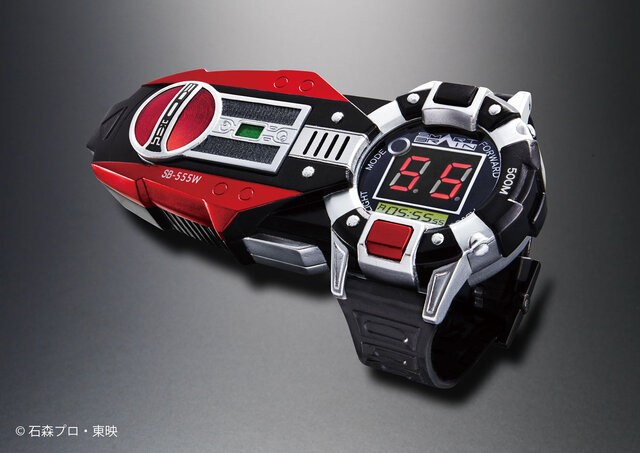 仮面ライダー555の「ファイズアクセル」が“大人向け”に発売！ レインボー造型企画が完全協力