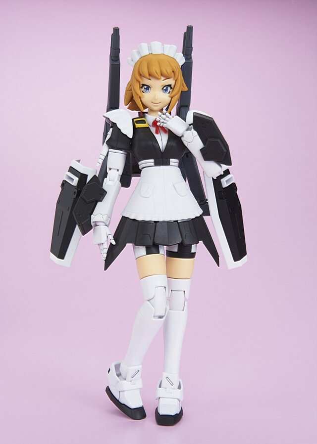 ガンプラ「すーぱーふみな」ゴシック調コスで商品化! うさ耳・ねこ耳に、リボンやフリルなど付属品多数