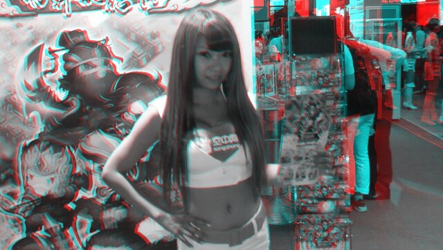赤青メガネを用意せよ！TGS美人コンパニオンの魅力を懐かしの3Dでお届け