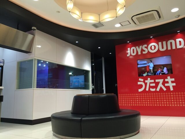 PSVR『JOYSOUND VR』無料体験イベントをJOYSOUNDショールームで実施…ゴールデンボンバーやアイドルを間近に感じよう