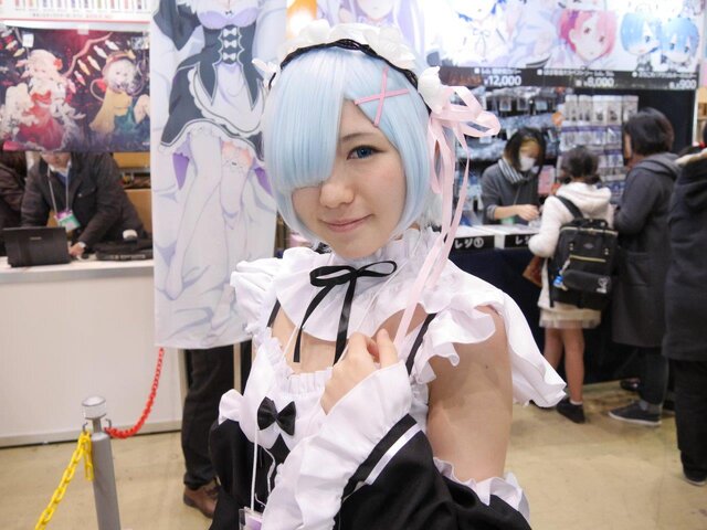 【コミケ91】企業ブースを彩った美女たちを写真100枚でお届け！