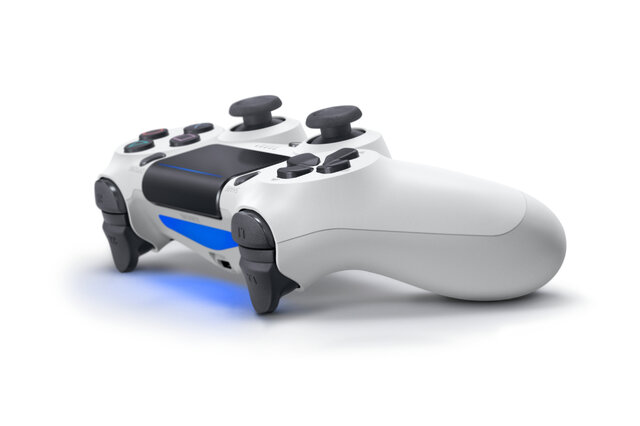 薄型ps4初のカラーバリエーション グレイシャー ホワイト とdualshock4新色2種が発売決定 13枚目の写真 画像 インサイド