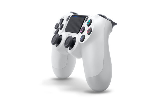 薄型PS4初のカラーバリエーション「グレイシャー・ホワイト」とDUALSHOCK4新色2種が発売決定！