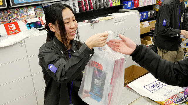 【レポート】ゲオの「ニンテンドースイッチ」当日分はあっという間に…「早く次の入荷を」