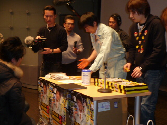 『ゲームセンターCX2』発売記念！「課長の約束手形ツアー2009」の様子を見てきました