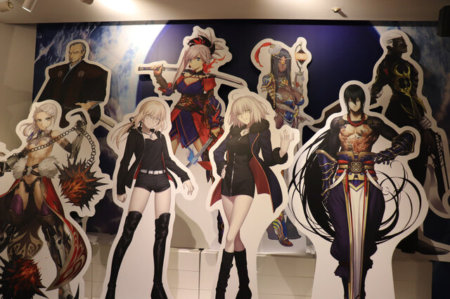 『FGO』セガコラボカフェに1.5部キャラ集結！アラフィフや武蔵ちゃんに囲まれた夢空間