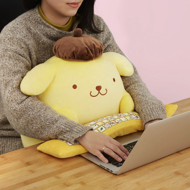 ベレー帽まで可愛い「ポムポムプリン」がPCクッションに-『スプラ