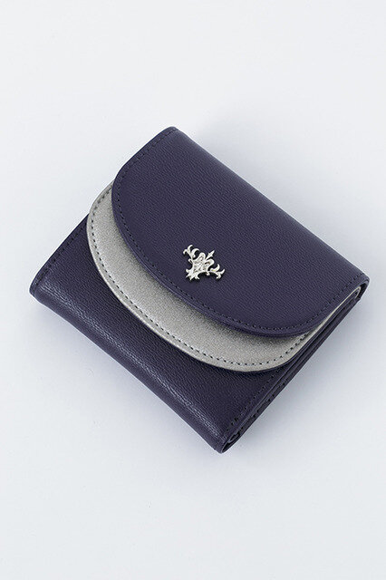 財布 ルーラーモデル 9,800円(税別)(C)東出祐一郎・TYPE-MOON / FAPC