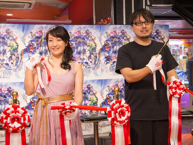 『FGOアーケード』稼働記念で植田佳奈さん、塩川氏らがテープカット!TYPE-MOONからのメッセージも
