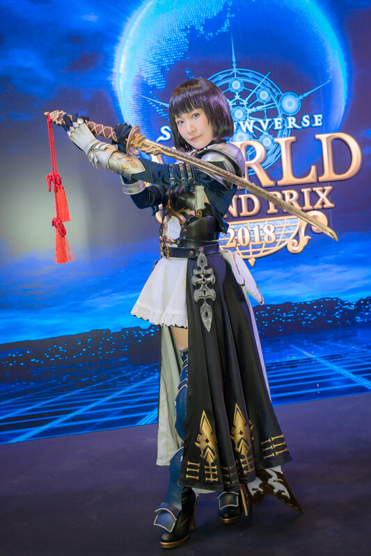 優勝賞金100万ドル シャドバ 世界大会18 五木あきら含む公式コスプレイヤー10人が会場を彩る 写真107枚 91枚目の写真 画像 インサイド