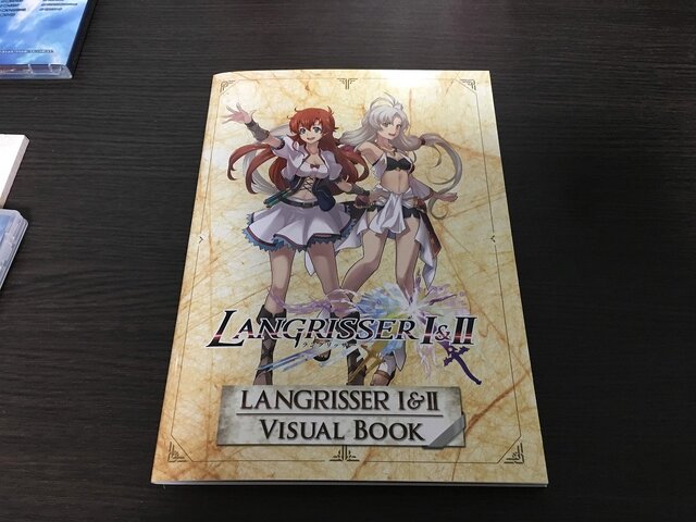 スイッチ向け限定版『ラングリッサーI＆II』開封の儀―うるし原智志氏のパッケ絵が最高…