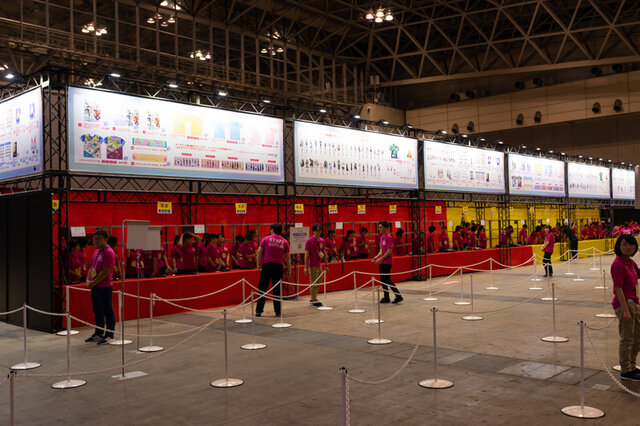 幕張メッセが特異点になる「FGOフェス2019」が開幕！マスターを出迎える公式コスプレイヤーと着ぐるみ速報【写真50枚】