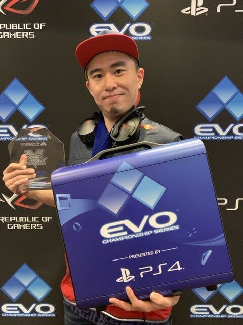 Evo 19 ストリートファイターv Ae 優勝はボンちゃん選手 他複数タイトルでも日本人選手が栄冠 2枚目の写真 画像 インサイド