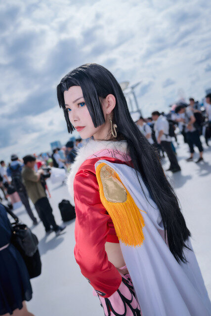 【コスプレ】初の“コミケ4日目”の模様は？ 「コミケ96」最終日美女レイヤーまとめ【写真103枚】