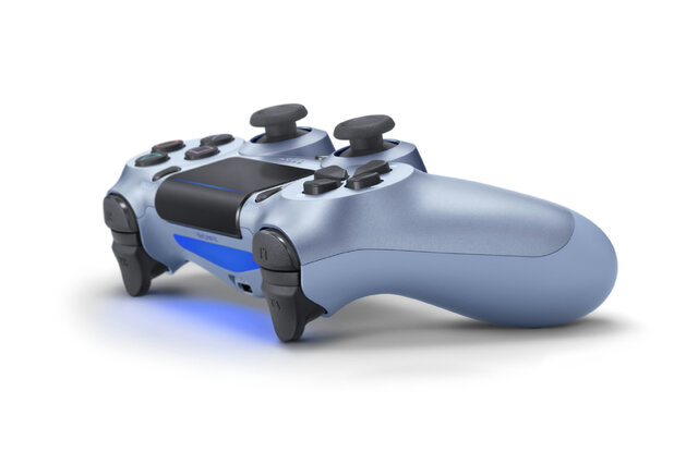 「DUALSHOCK 4」に4つの新色が登場！ お揃いな「ローズ・ゴールド」のワイヤレスサラウンドヘッドセットも