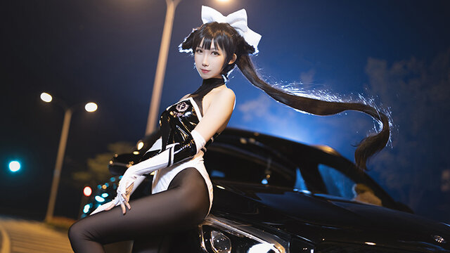 高雄(レースクイーンver.)『アズールレーン』/画像提供:SHEEN