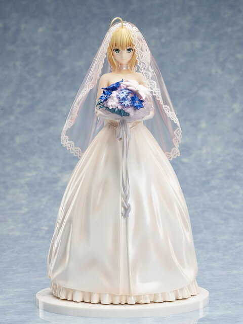 「セイバー ～10th ロイヤルドレスver.～」17,600円（税込）（C）TYPE-MOON