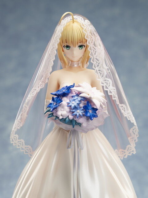 「セイバー ～10th ロイヤルドレスver.～」17,600円（税込）（C）TYPE-MOON