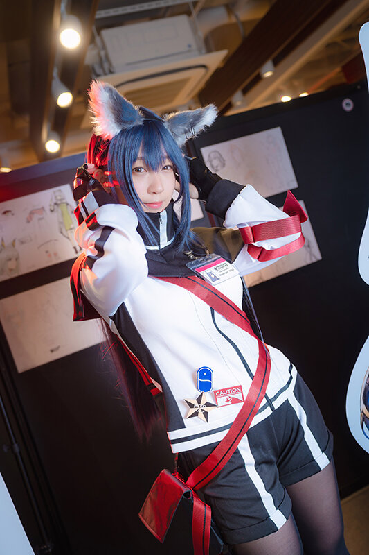 【コスプレ】『アークナイツ』テキサス伊織もえが秋葉原でハッピーバレンタインをお届け！【写真23枚】